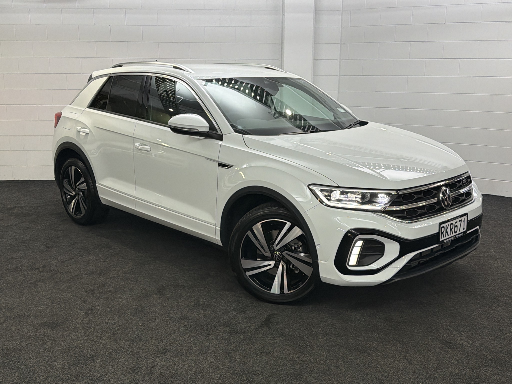 Volkswagen T-Roc 2WD R-LINE
