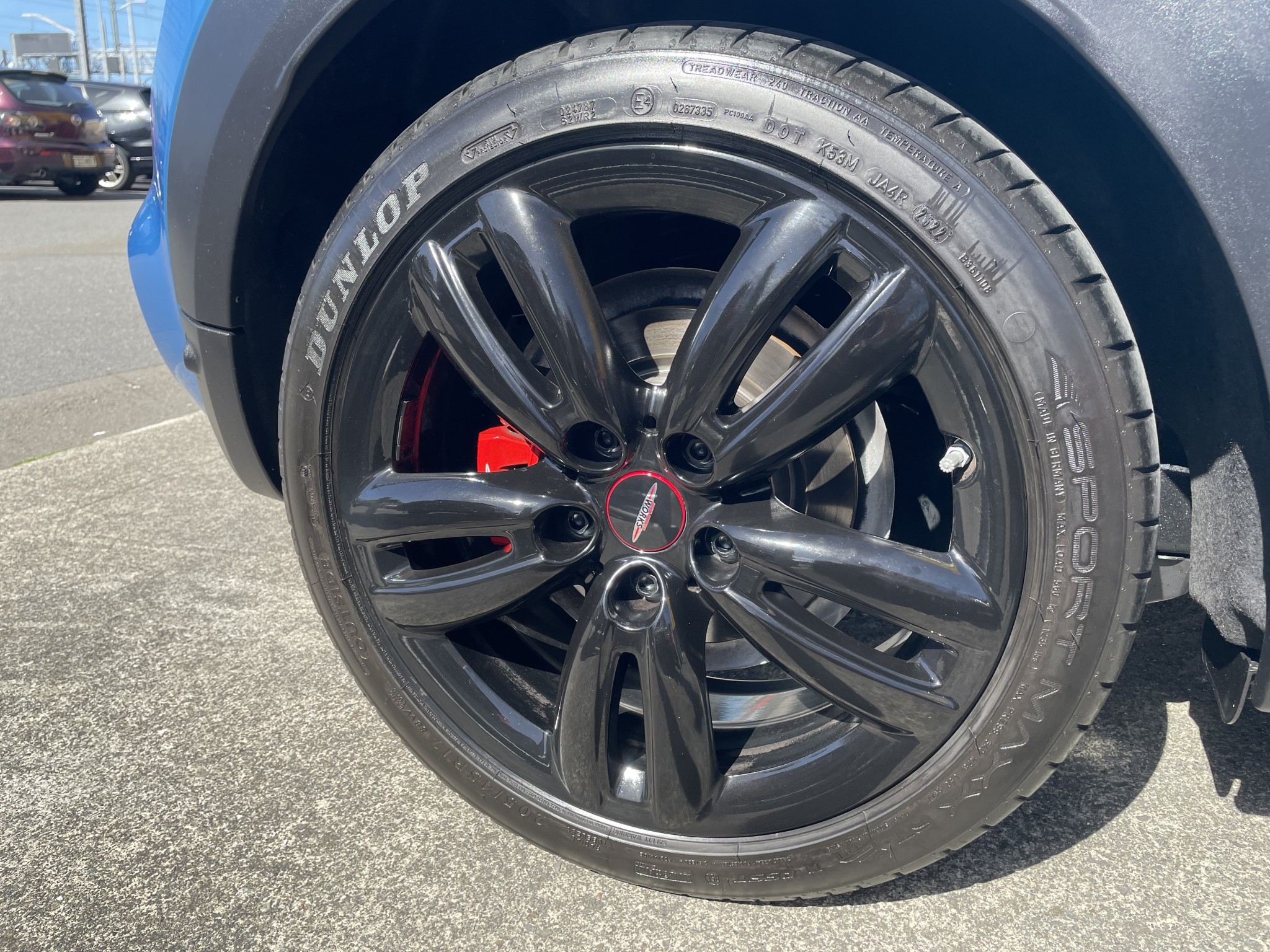 MINI Cooper John Cooper Works (JCW)