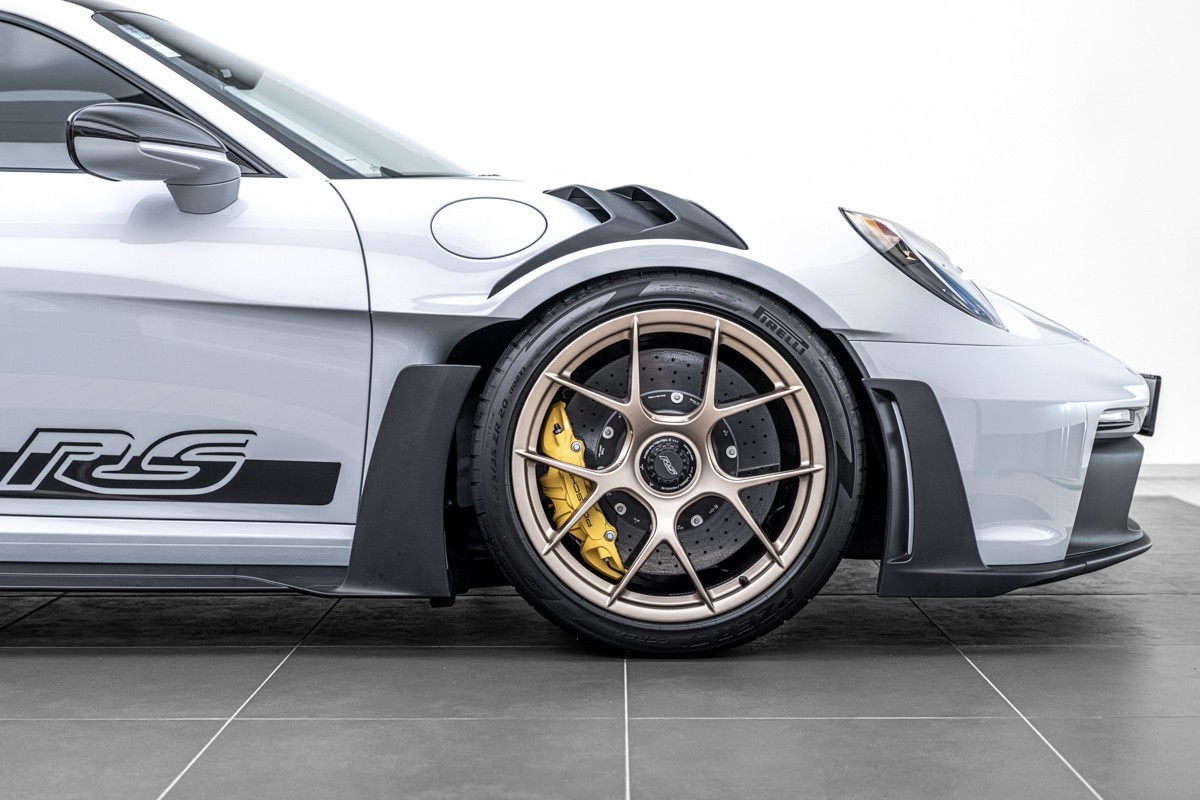 Porsche 911 GT3 RS (992) Weissach Package