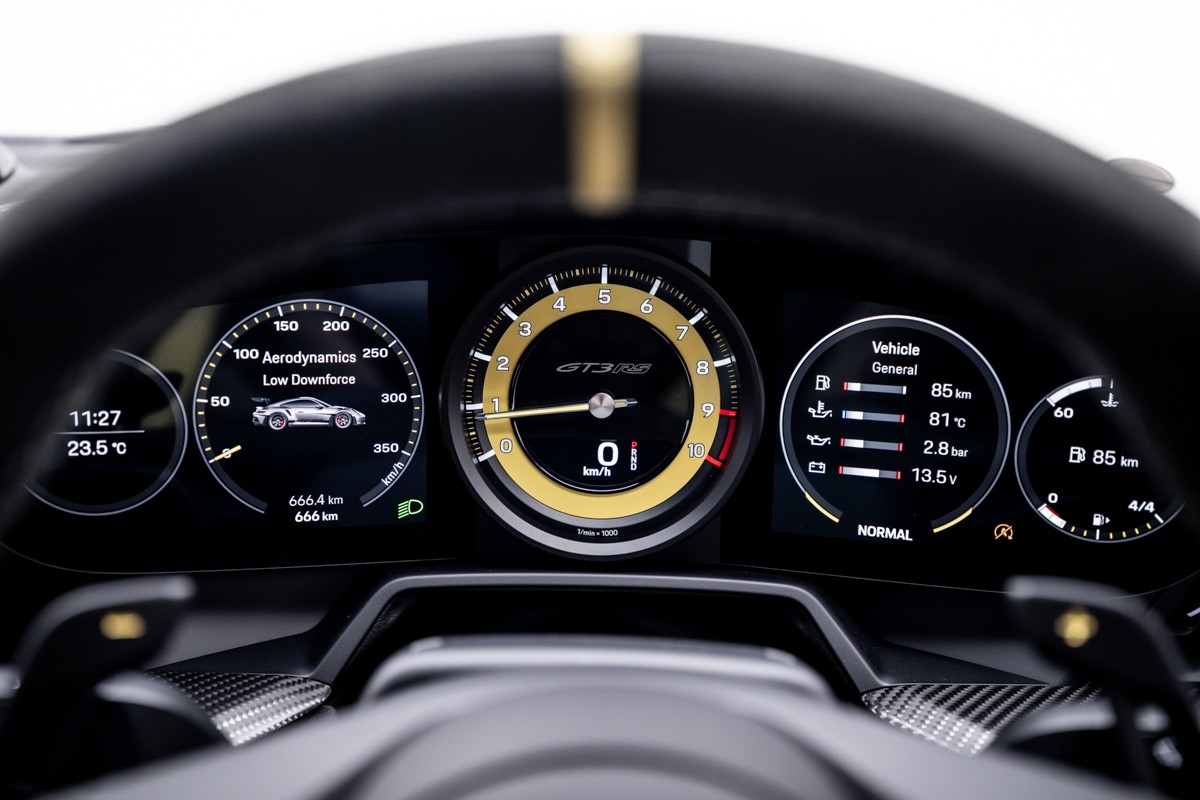 Porsche 911 GT3 RS (992) Weissach Package