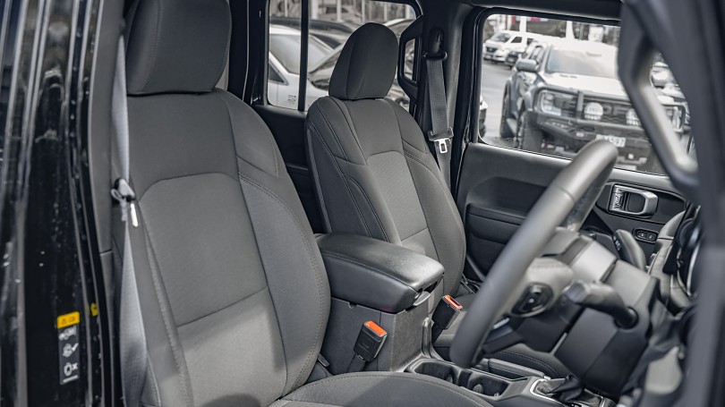 2023 Jeep Wrangler 8