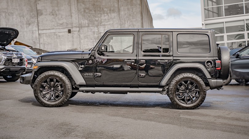 2023 Jeep Wrangler 5
