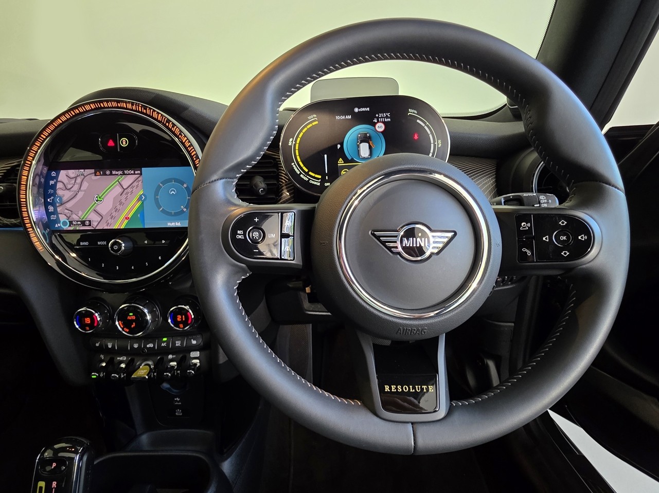 MINI Cooper SE Hatch The Resolute