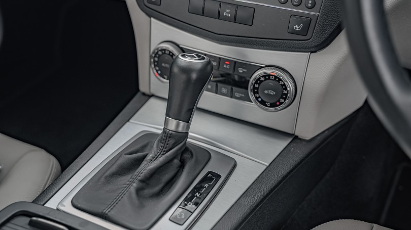 2010 Mercedes-Benz C 250 16