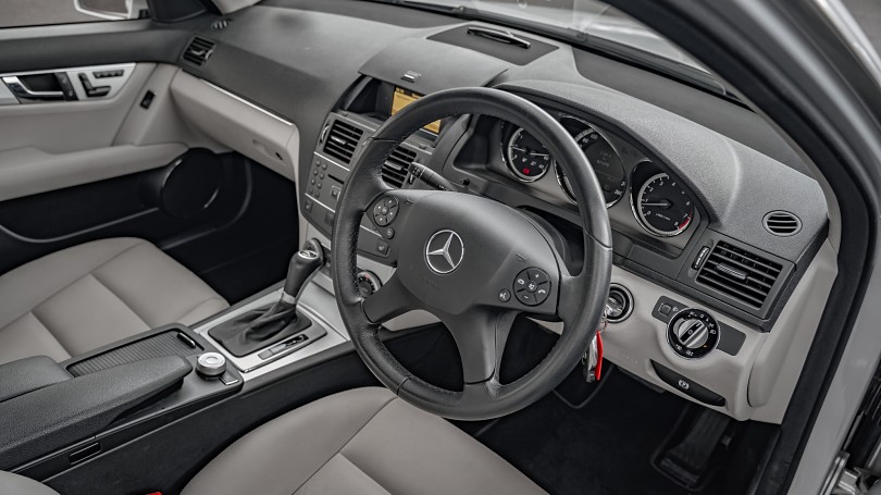 2010 Mercedes-Benz C 250 9