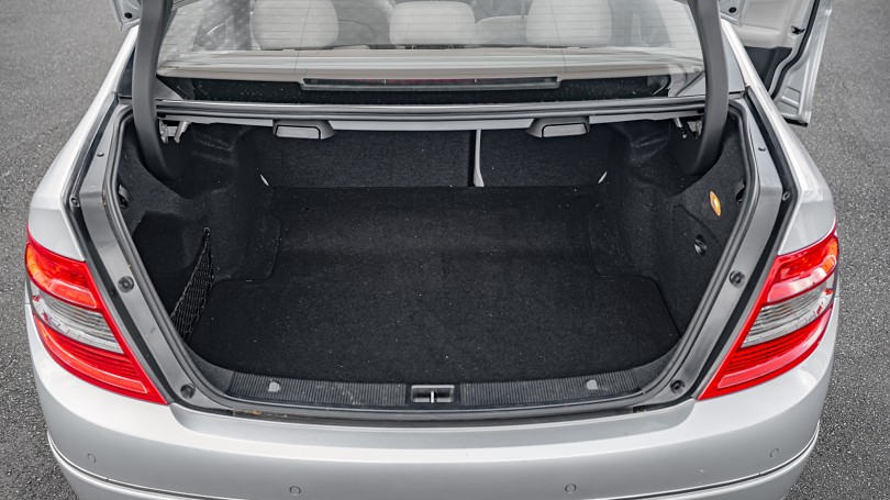 2010 Mercedes-Benz C 250 18