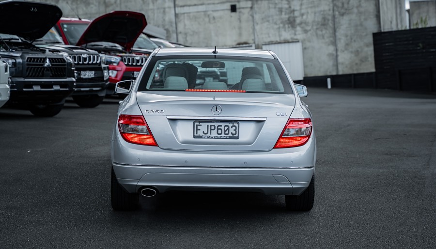 2010 Mercedes-Benz C 250 4
