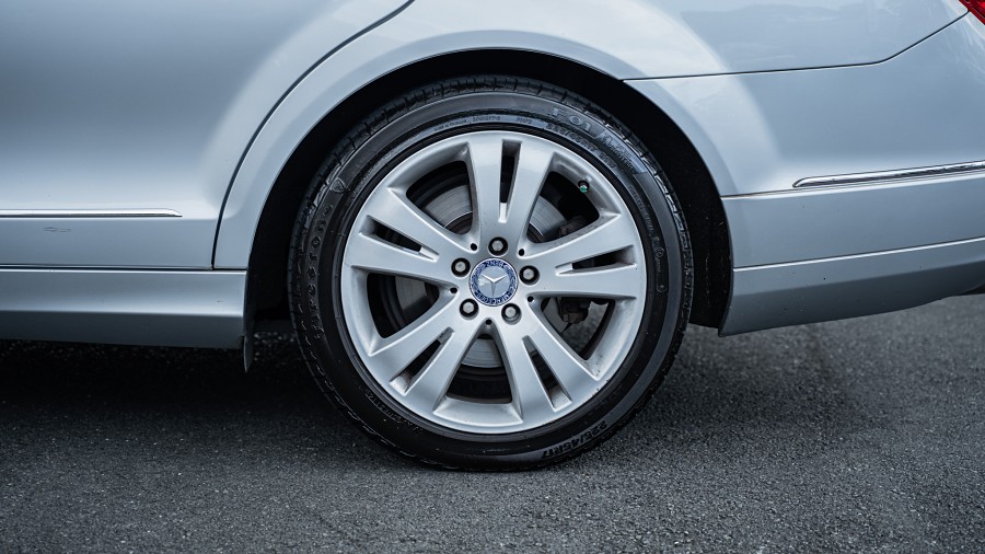 2010 Mercedes-Benz C 250 7