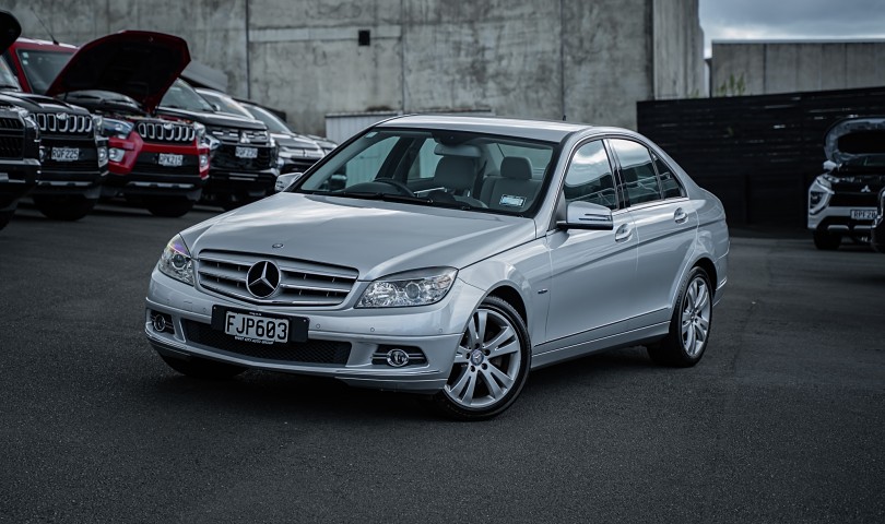2010 Mercedes-Benz C 250 1