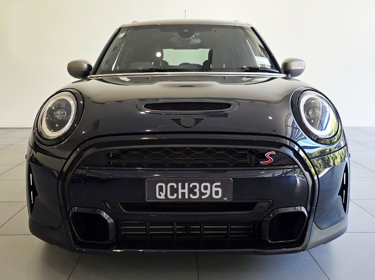 MINI Cooper S 5-Dr Hatch The Yours