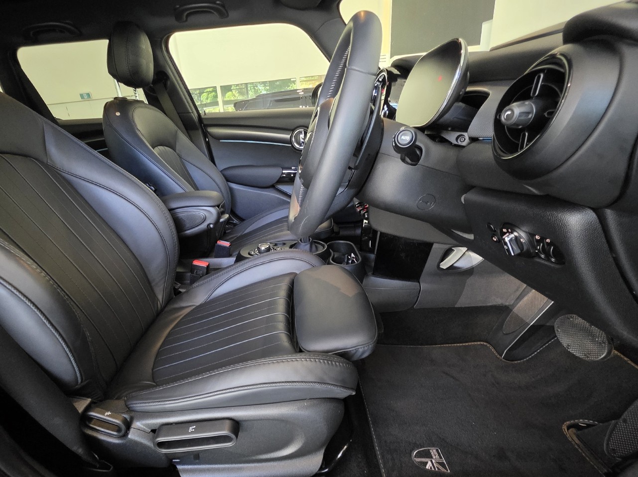 MINI Cooper S 5-Dr Hatch The Yours