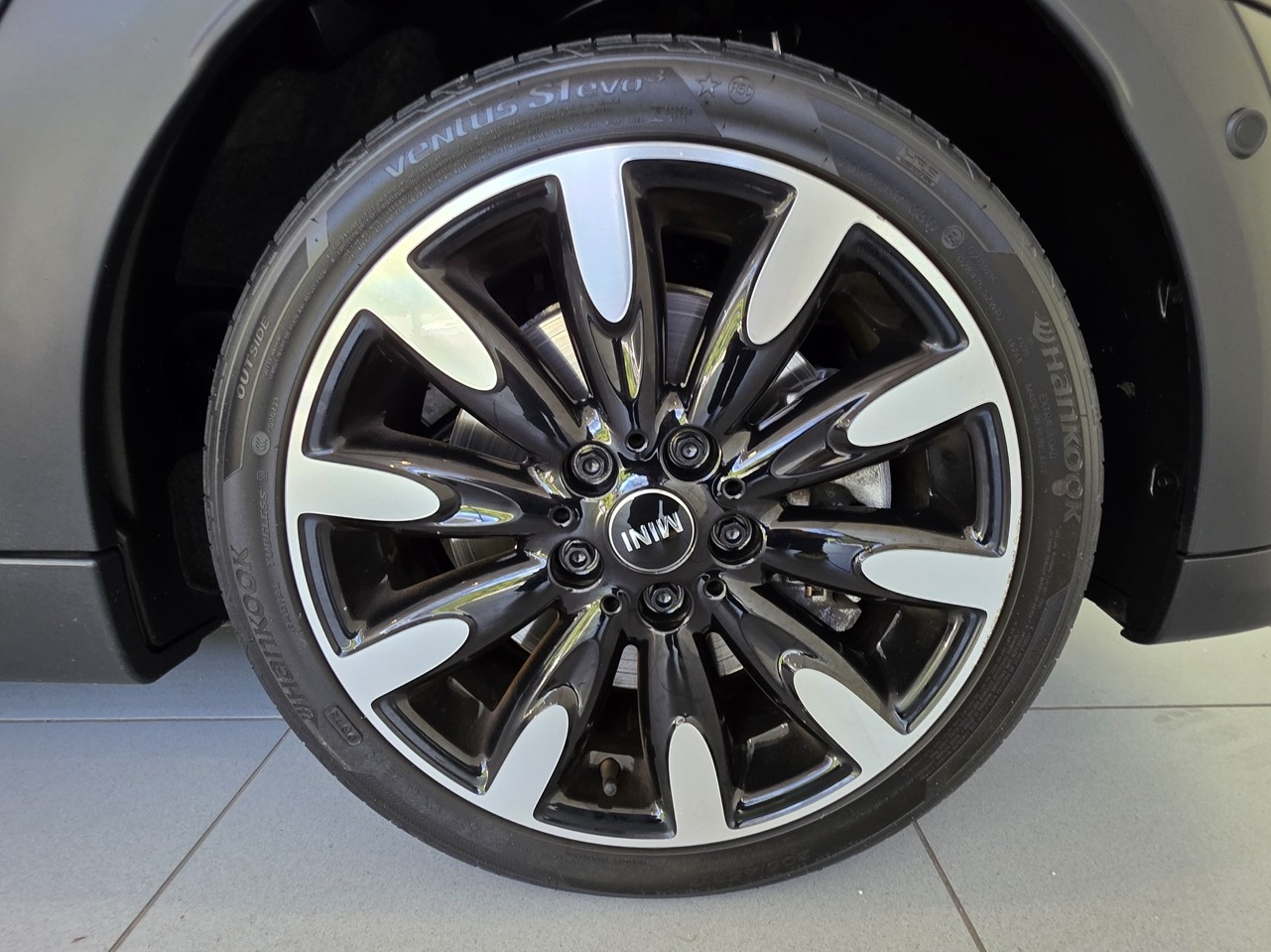 MINI Cooper S 5-Dr Hatch The Yours