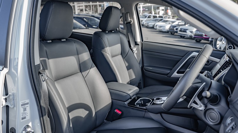 2026 Mitsubishi Pajero Sport 8