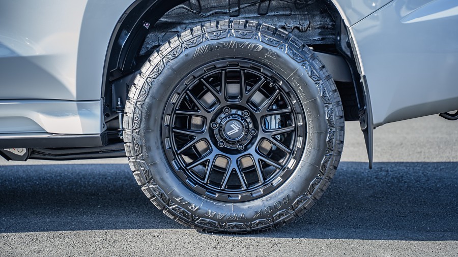 2026 Mitsubishi Pajero Sport 7