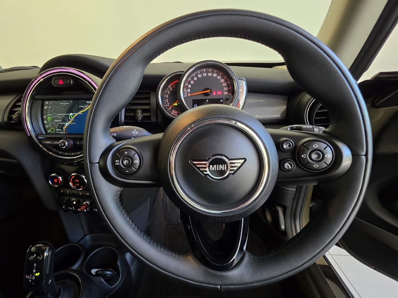 MINI Cooper Hatch Salt II