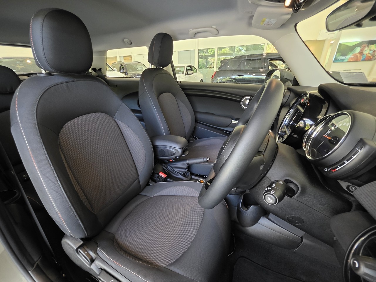 MINI Cooper Hatch Salt II