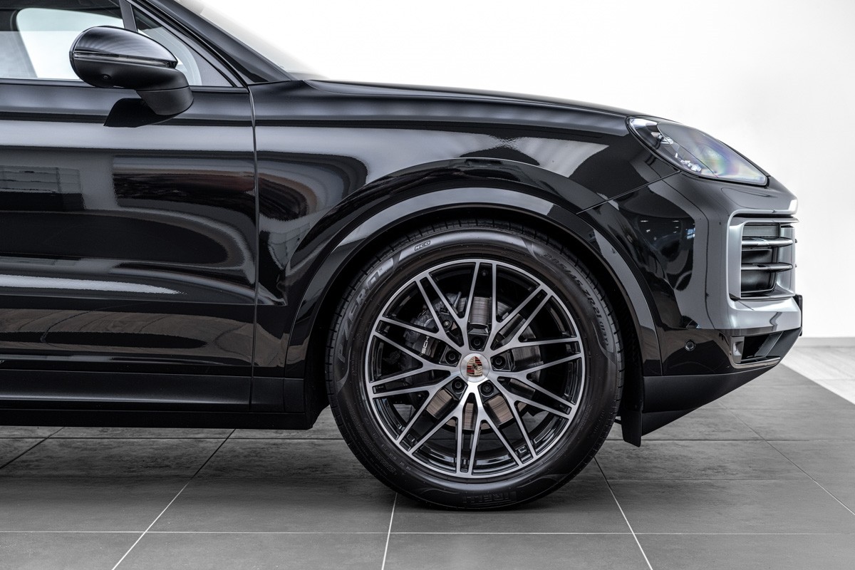 Porsche Cayenne SUV (E3 II)