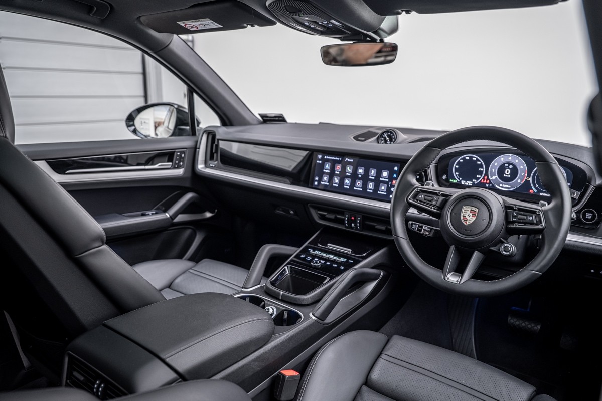 Porsche Cayenne SUV (E3 II)