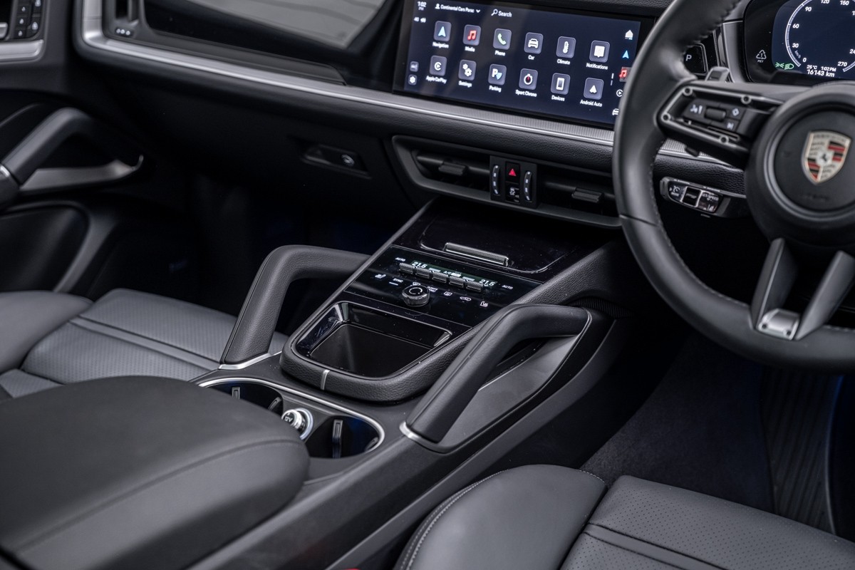 Porsche Cayenne SUV (E3 II)