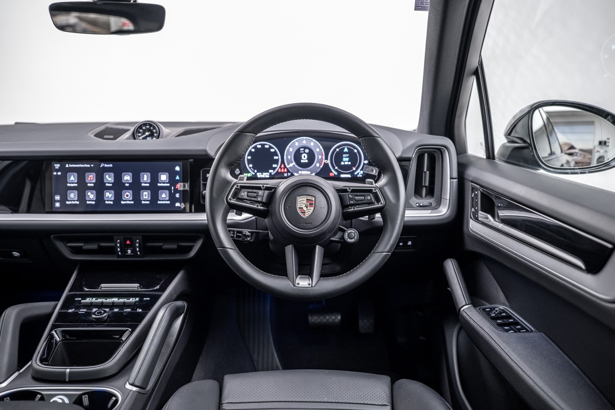 Porsche Cayenne SUV (E3 II)