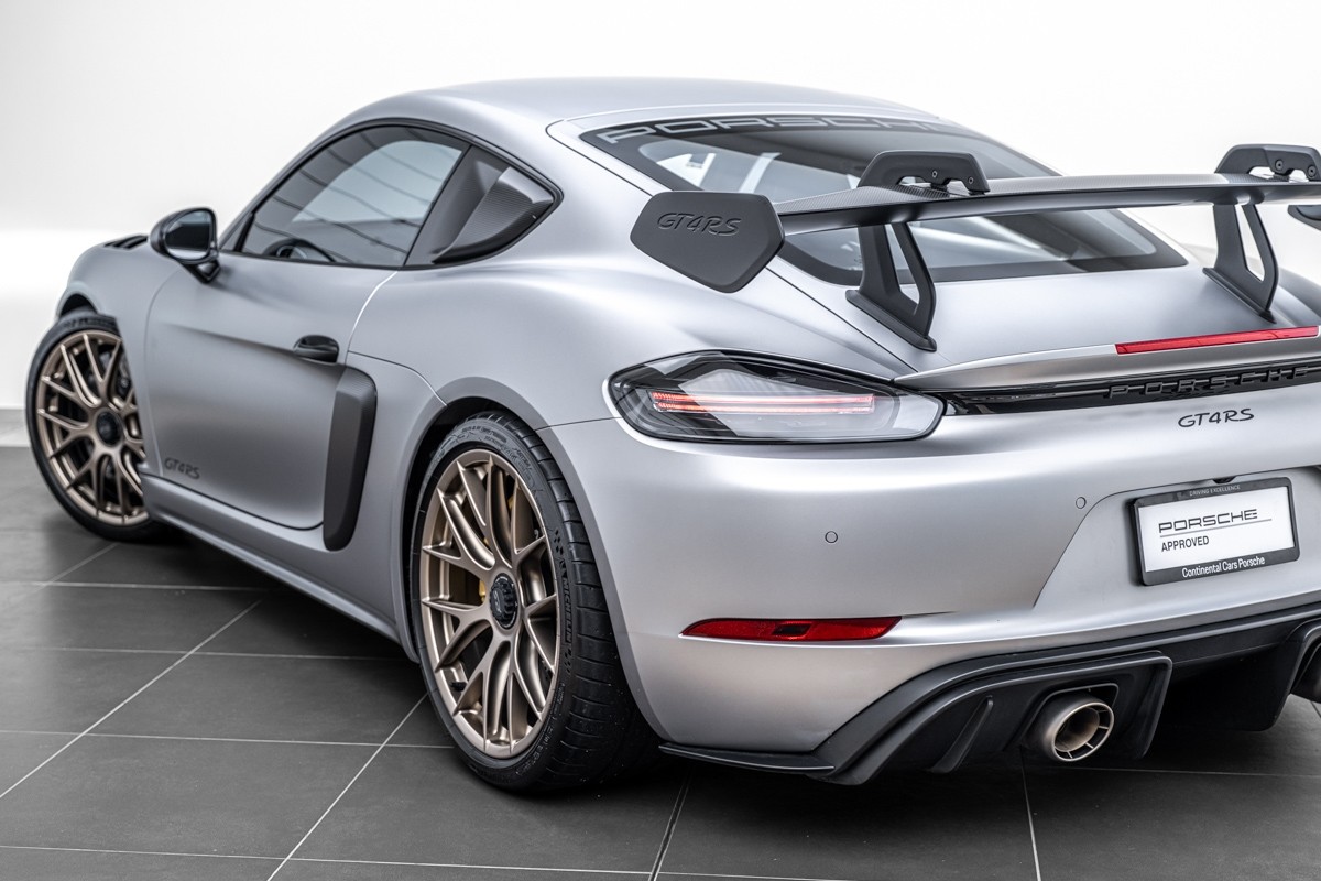 Porsche 718 Cayman GT4 RS - Weissach Package