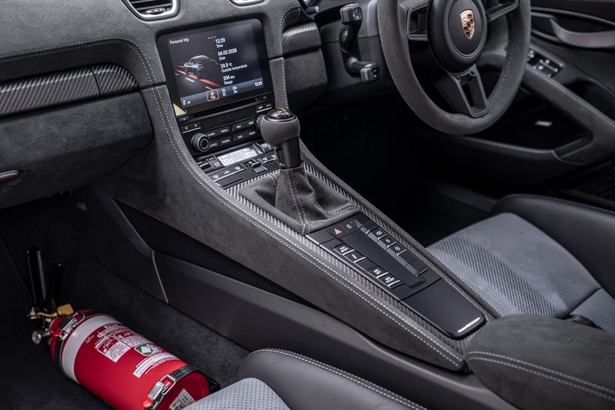 Porsche 718 Cayman GT4 RS - Weissach Package