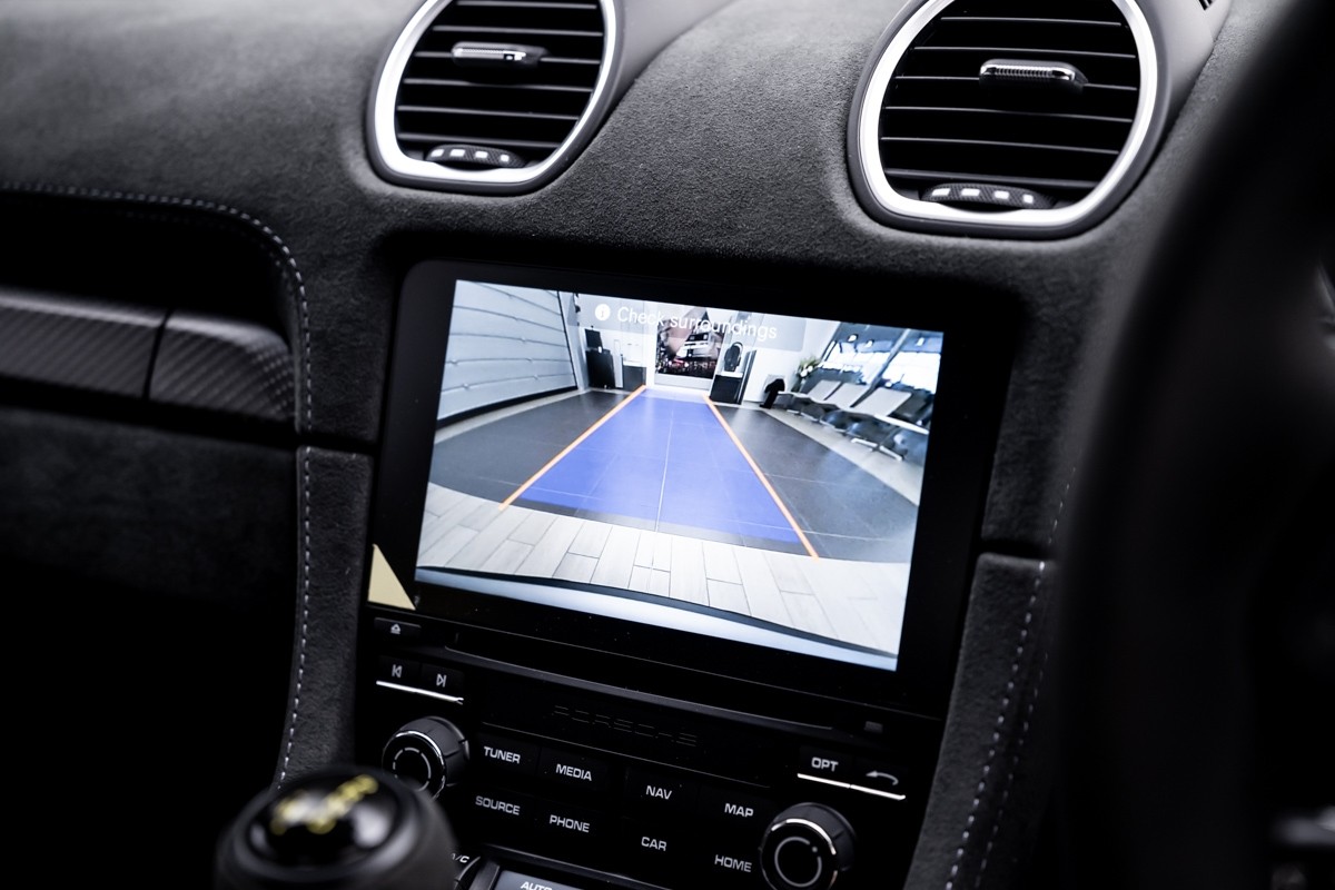 Porsche 718 Cayman GT4 RS - Weissach Package