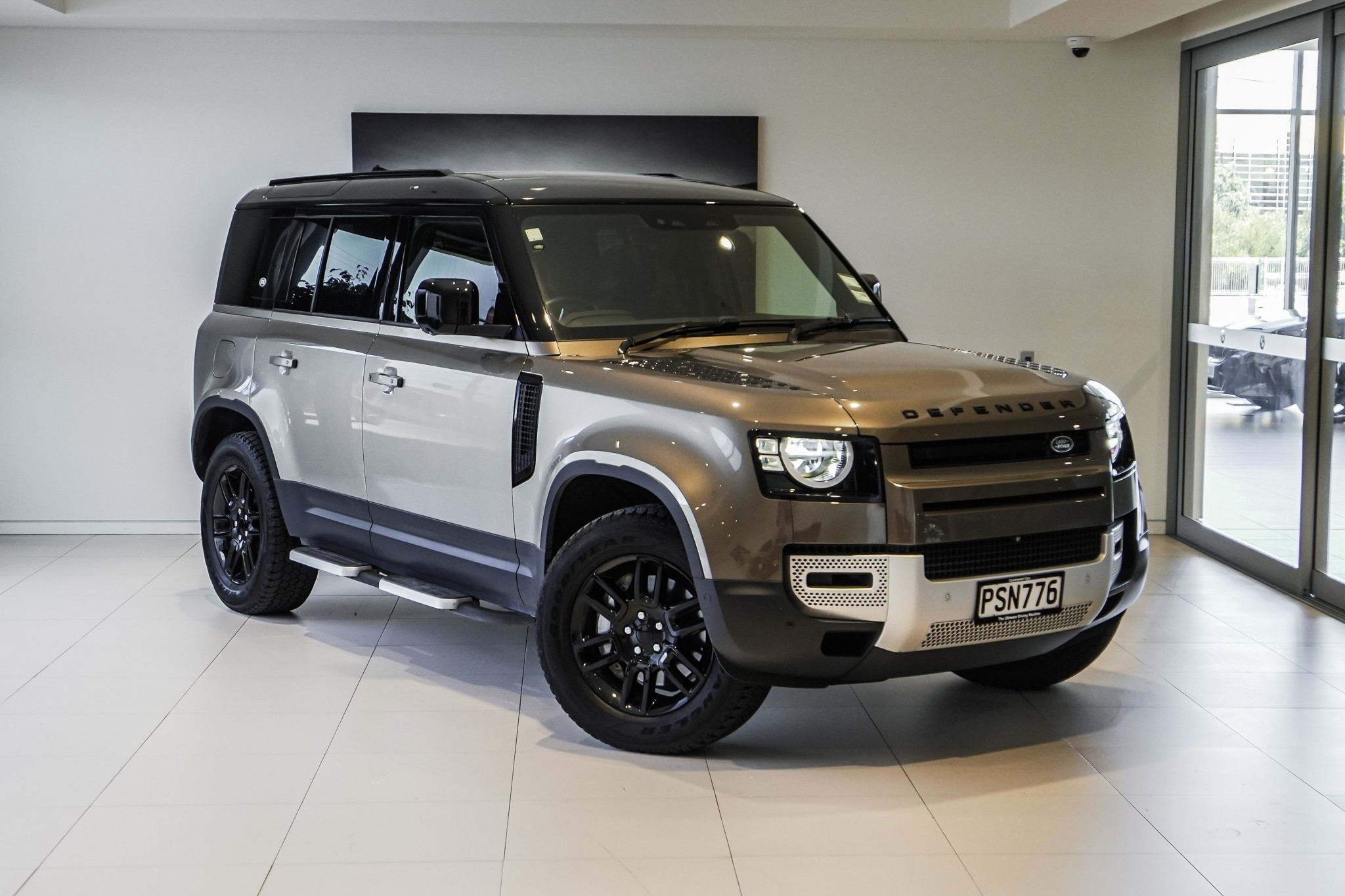 Land Rover Defender 110 D300 S 3.0Dt/4Wd