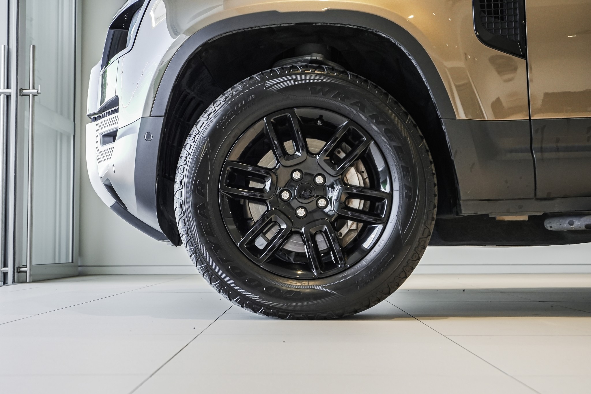 Land Rover Defender 110 D300 S 3.0Dt/4Wd