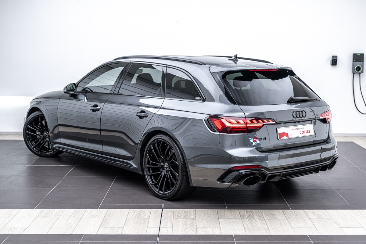 Audi RS4 Avant 331KW