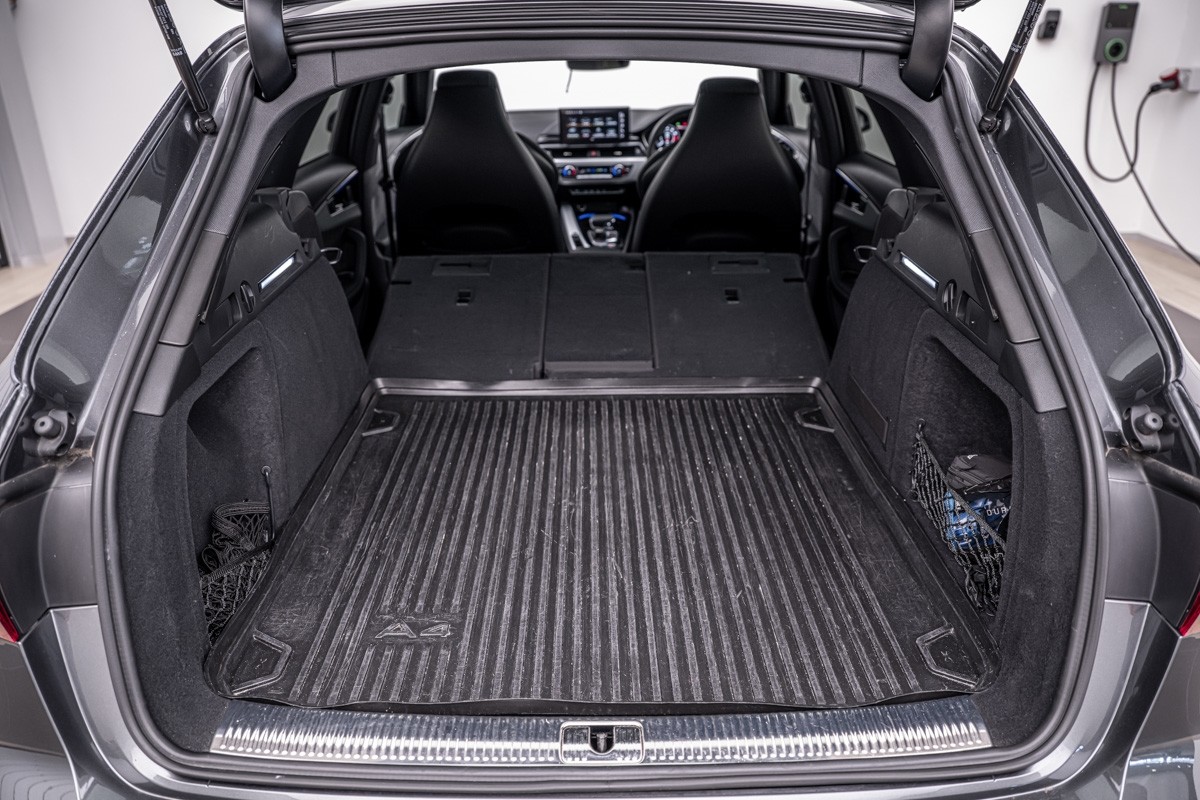 Audi RS4 Avant 331KW