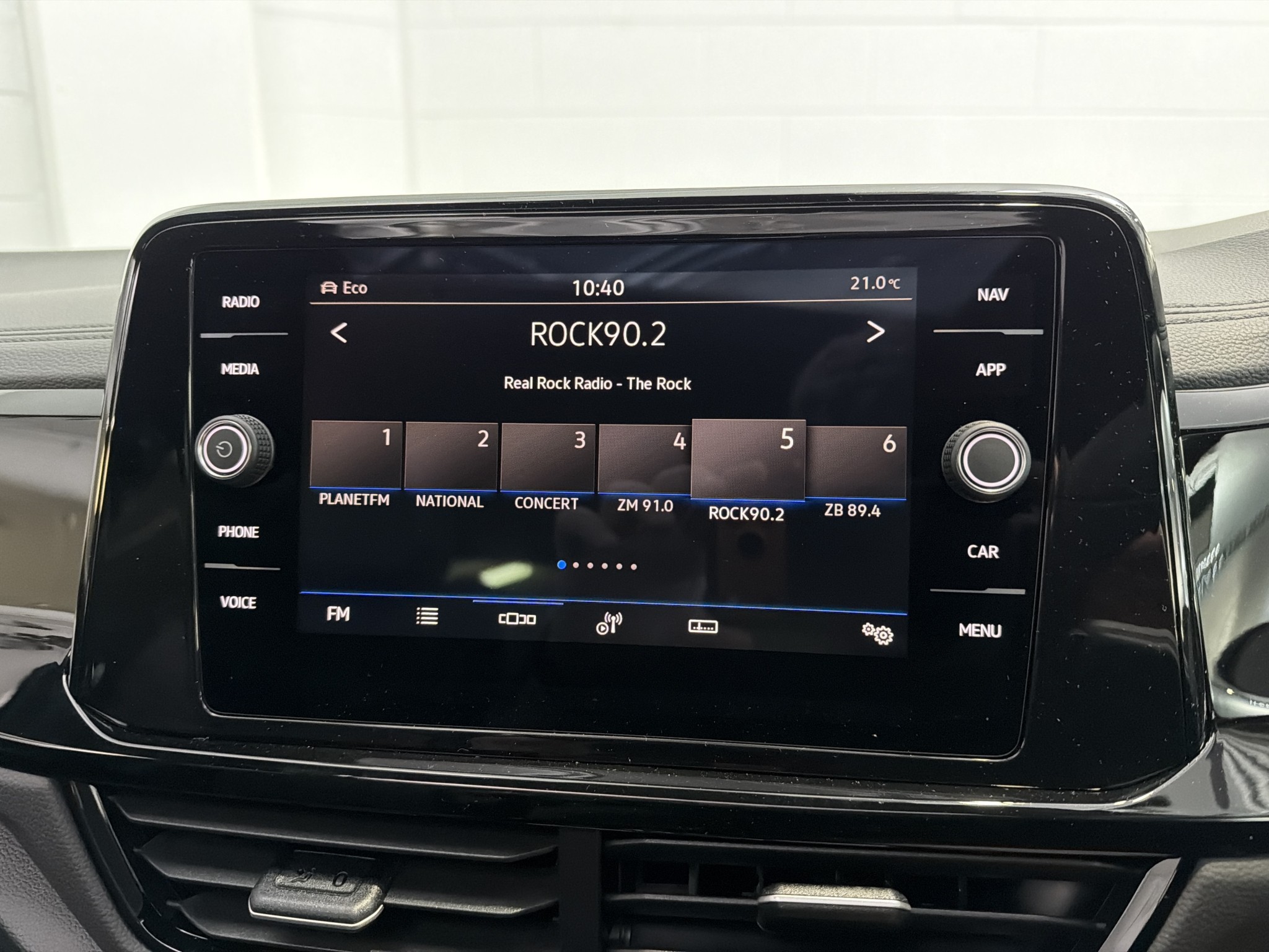 Volkswagen T-Roc 2WD R-LINE