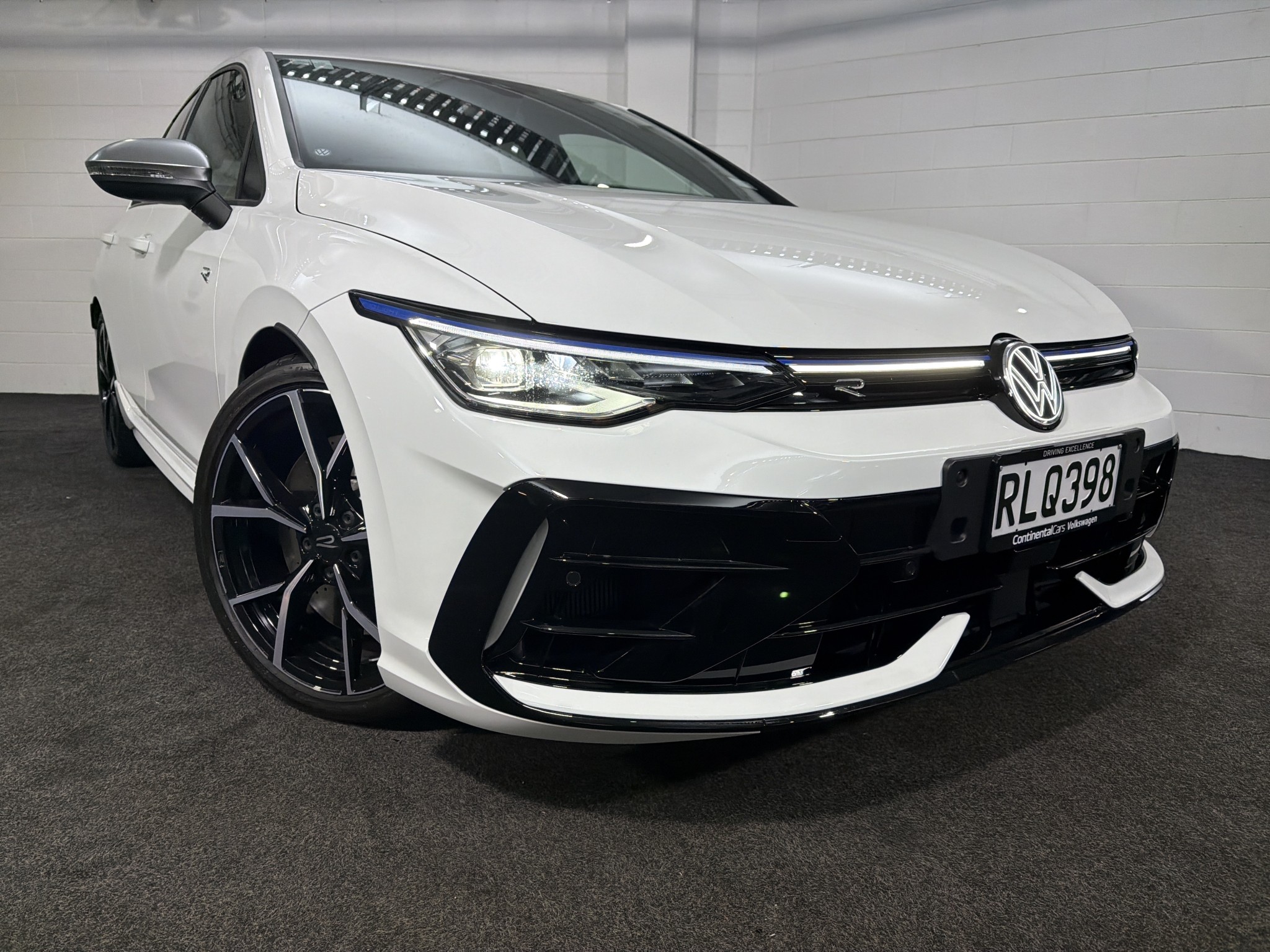 Volkswagen Golf 8.5 R