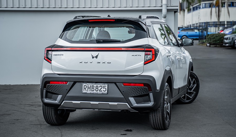 2025 Mahindra XUV3XO 2