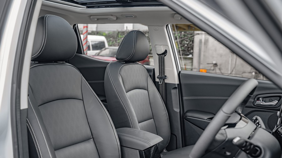 2025 Mahindra XUV3XO 8