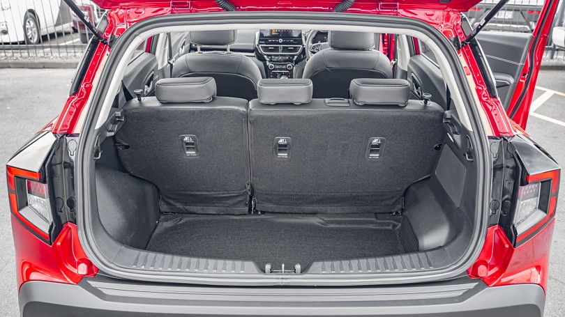 2026 Mahindra XUV3XO 18