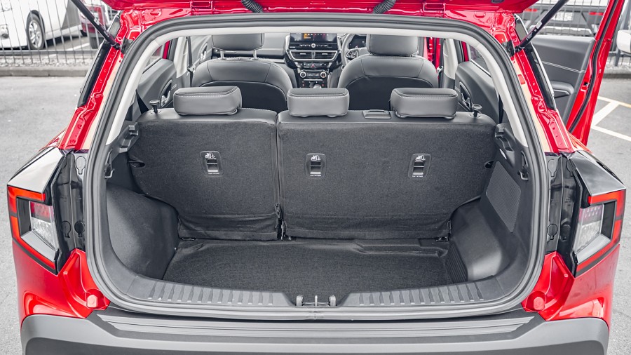 2026 Mahindra XUV3XO 18