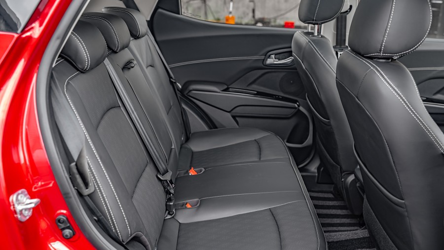 2026 Mahindra XUV3XO 17