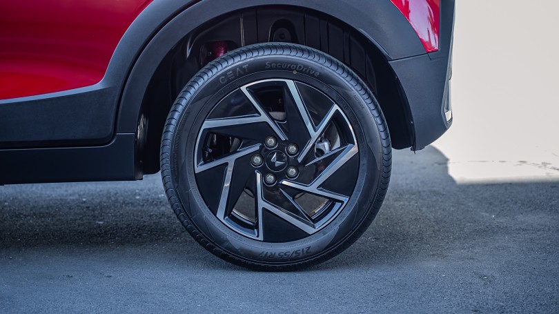 2026 Mahindra XUV3XO 7