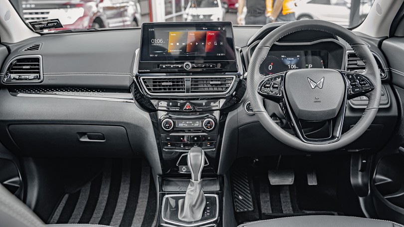 2026 Mahindra XUV3XO 10