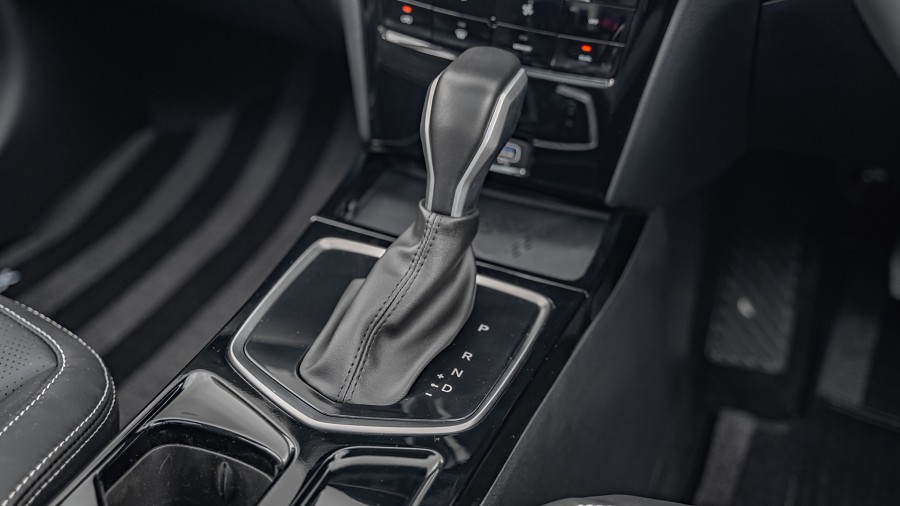 2026 Mahindra XUV3XO 16