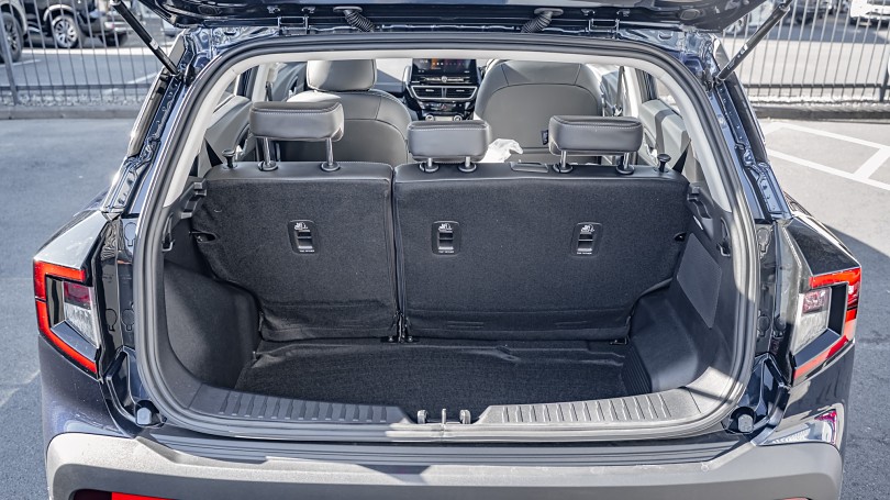 2026 Mahindra XUV3XO 18