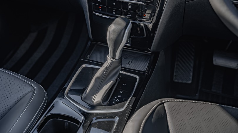 2026 Mahindra XUV3XO 16