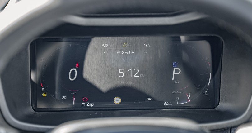 2026 Mahindra XUV3XO 12