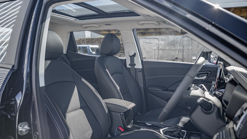 2026 Mahindra XUV3XO 8