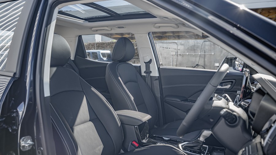 2026 Mahindra XUV3XO 8