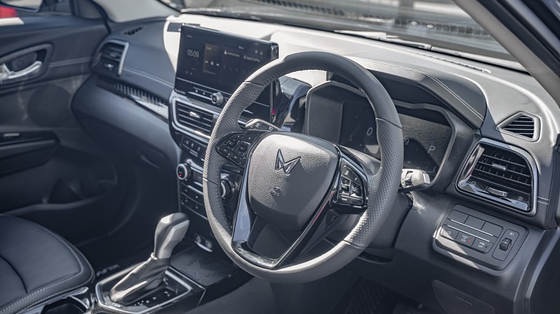 2026 Mahindra XUV3XO 9