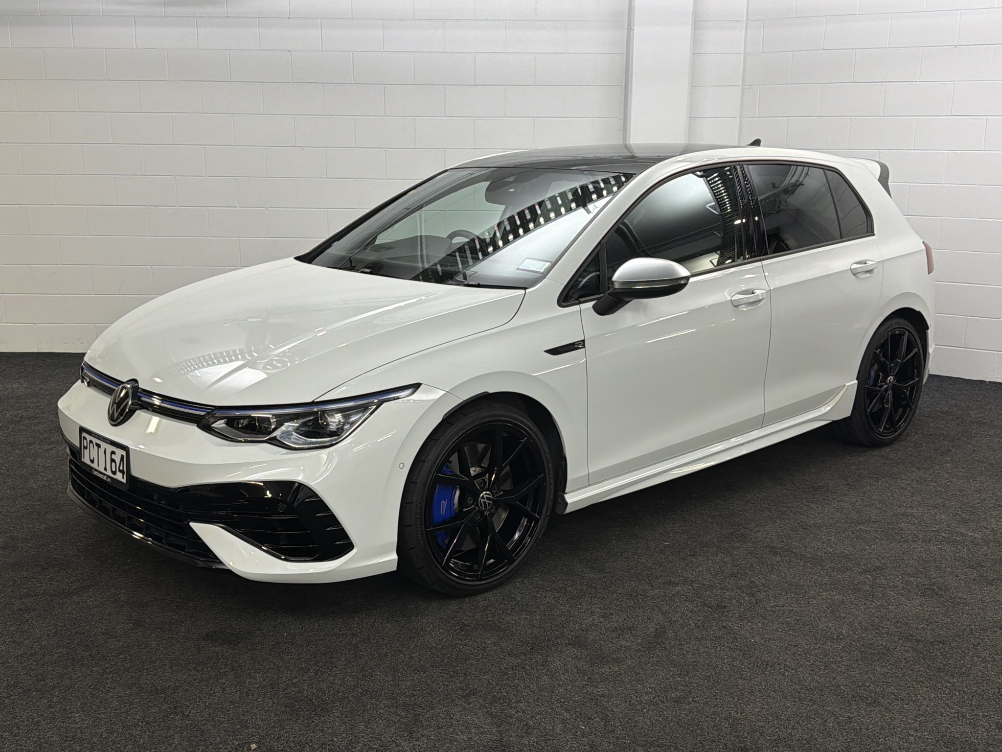 Volkswagen Golf R DSG 2.0PT/4WD/7AT