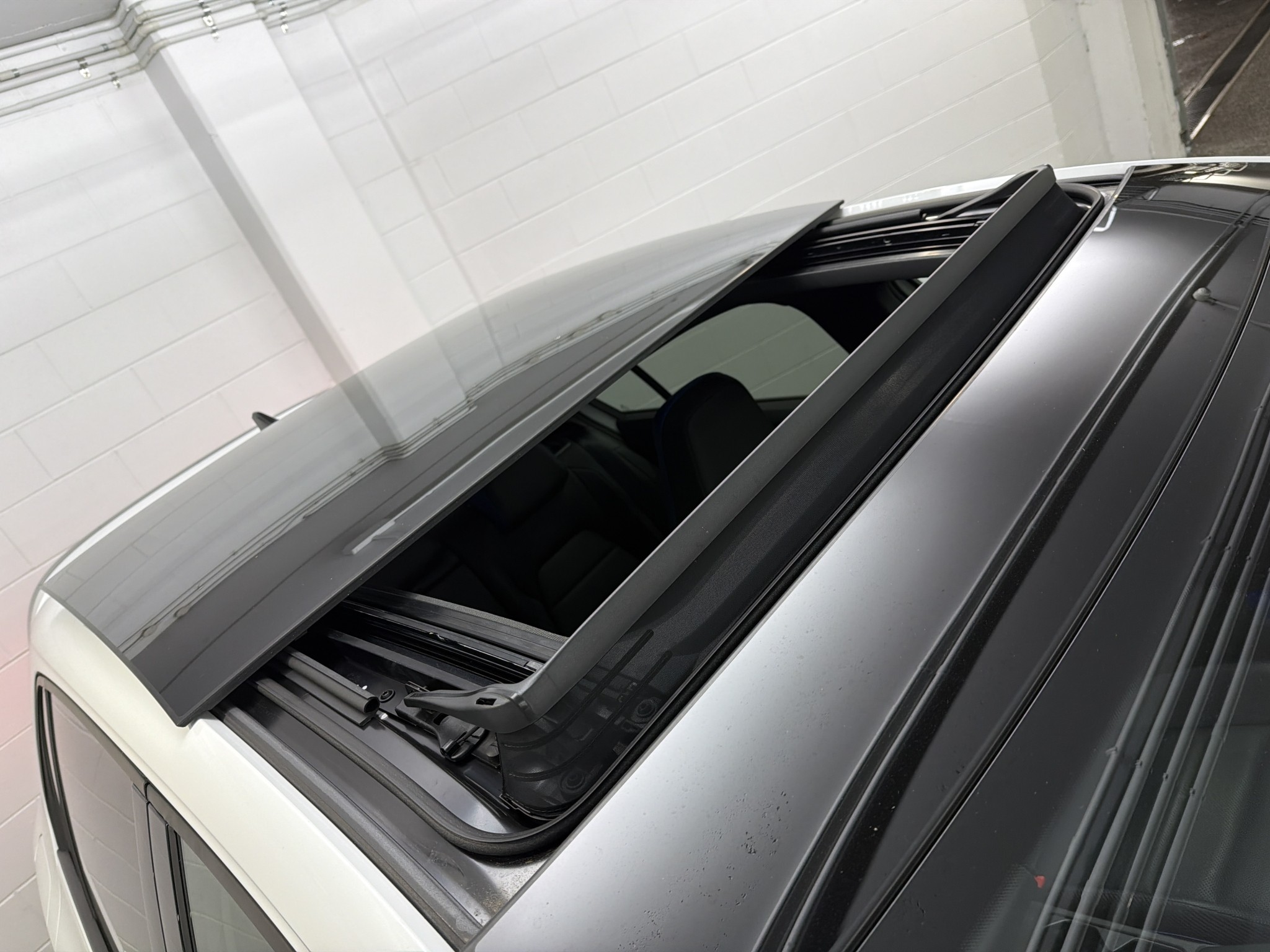 Volkswagen Golf R DSG 2.0PT/4WD/7AT