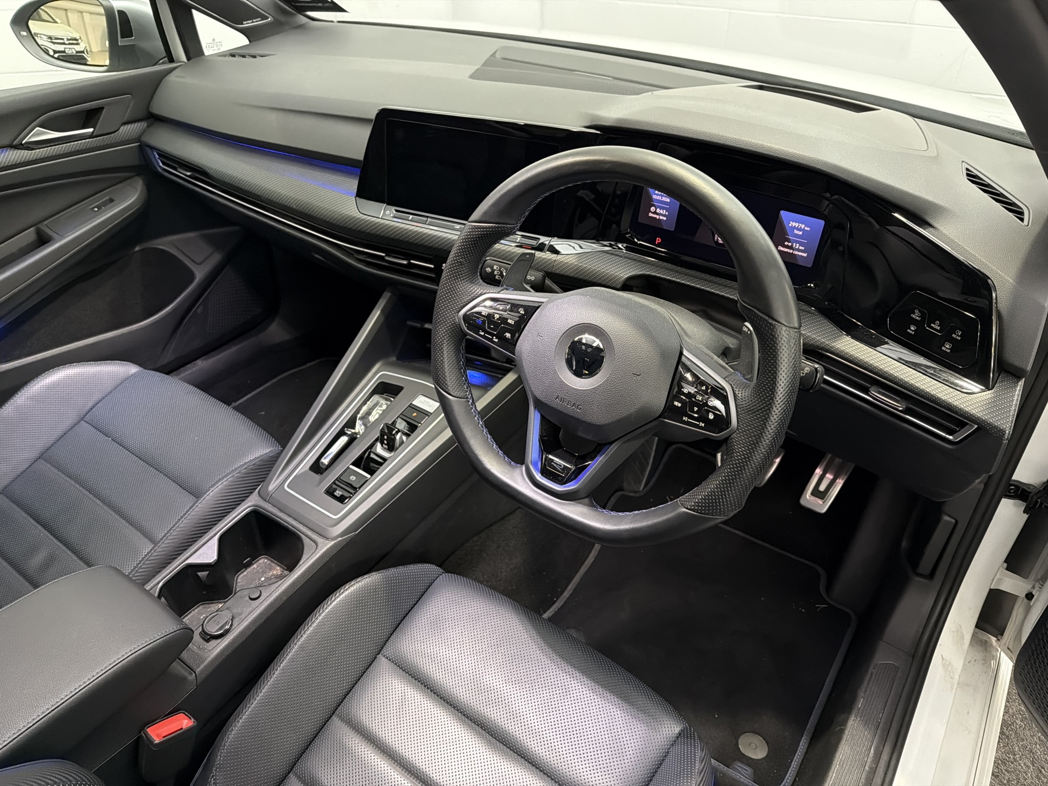 Volkswagen Golf R DSG 2.0PT/4WD/7AT